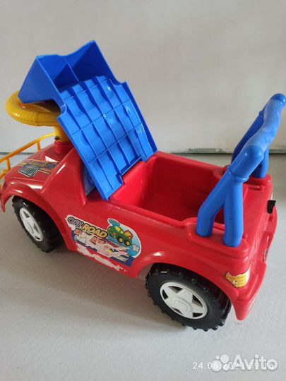 Машинка каталка толокар