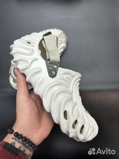 Crocs & Salehe Bembury