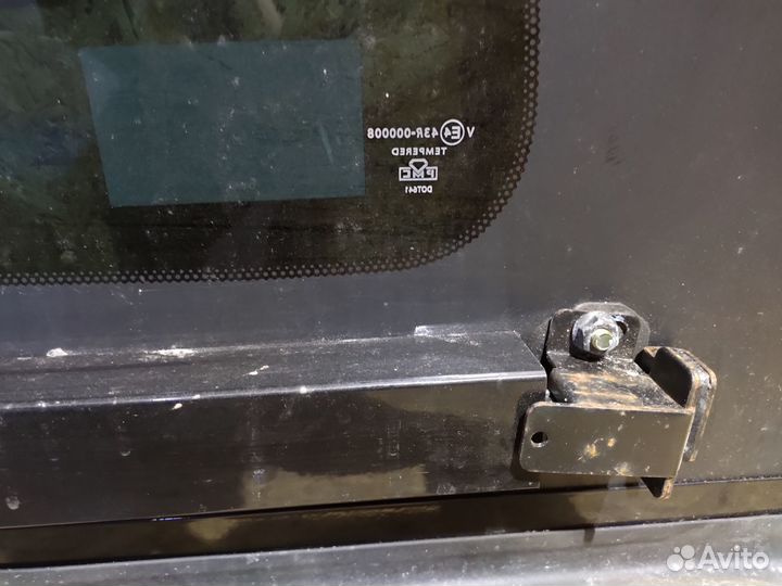 Стекло заднее кунга mitsubishi L200