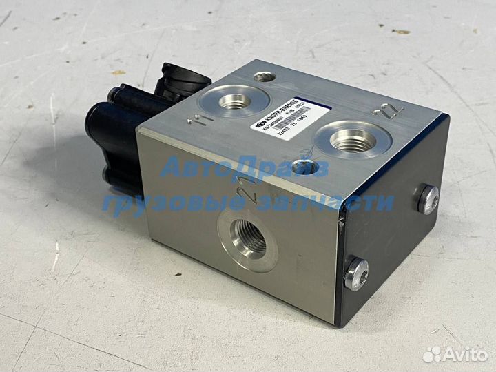 Клапан уровня пола Вольво FH FM главный