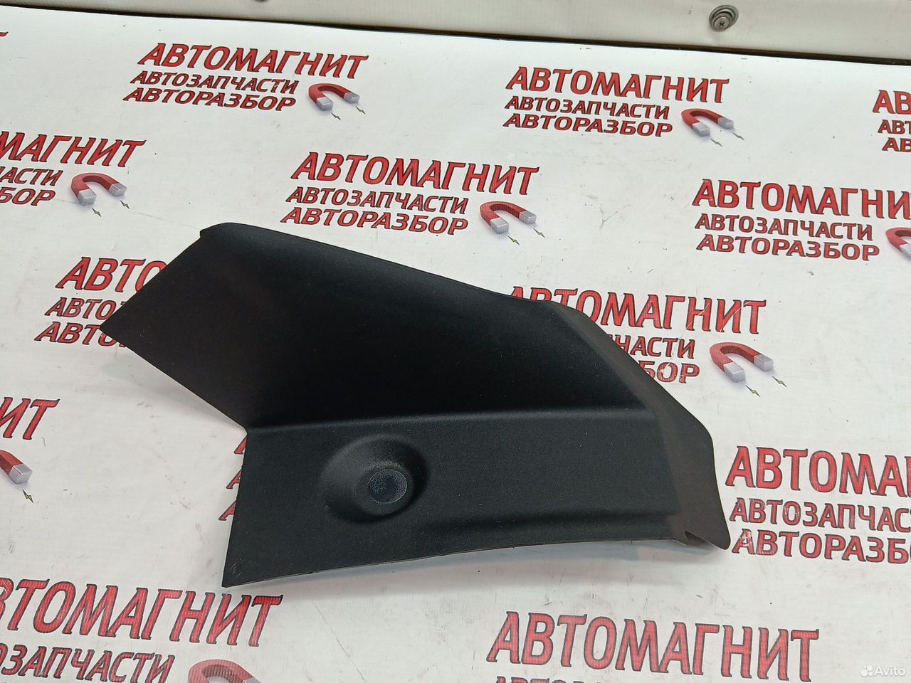 Накладка фонаря задняя левая Lixiang L7