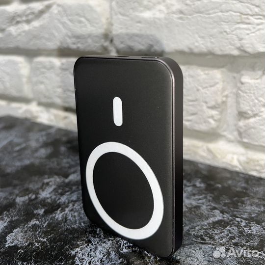 Повербанк для iPhone