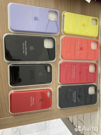 Чехол на iPhone