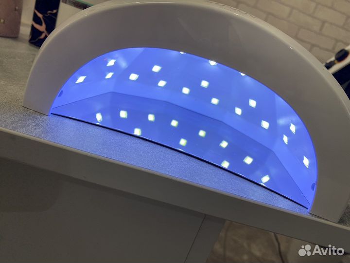 Лампа для ногтей