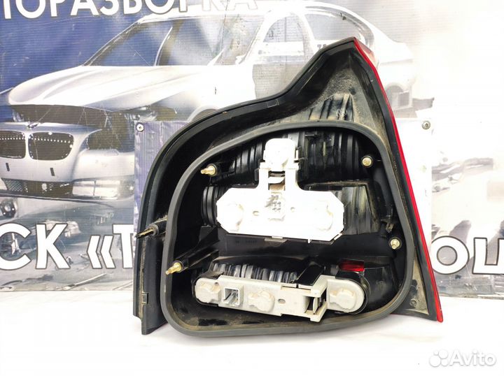 Фонарь правый Volvo S80