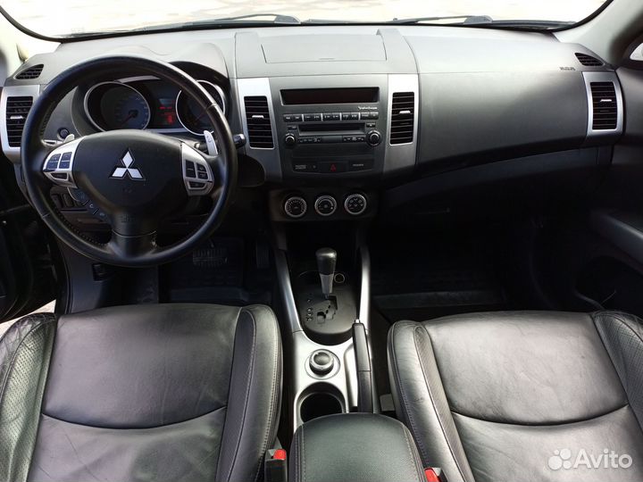 Mitsubishi Outlander 3.0 AT, 2008, 232 100 км