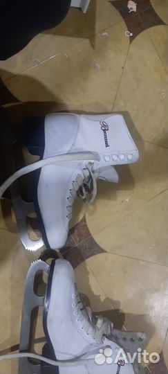 Коньки фигурные 39 размер