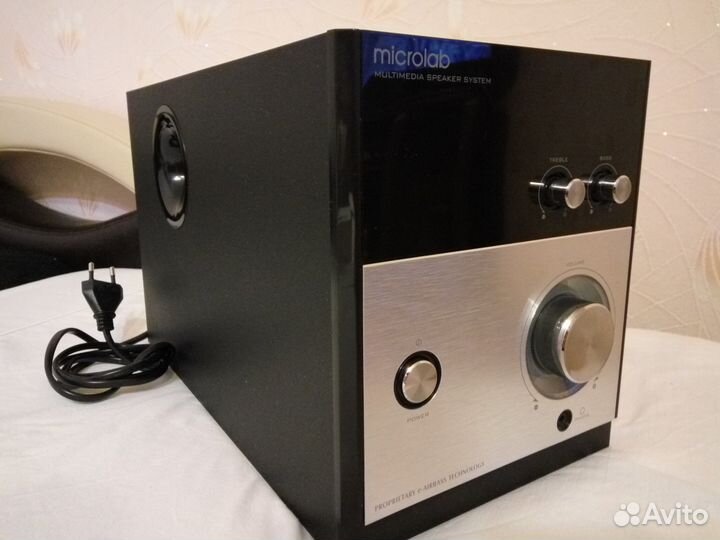 Акустическая система 2.1 Microlab M880