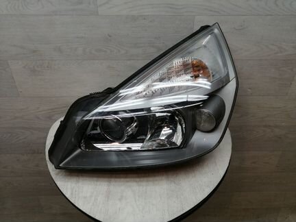 Фара левая Renault Espace4. 2002-2006