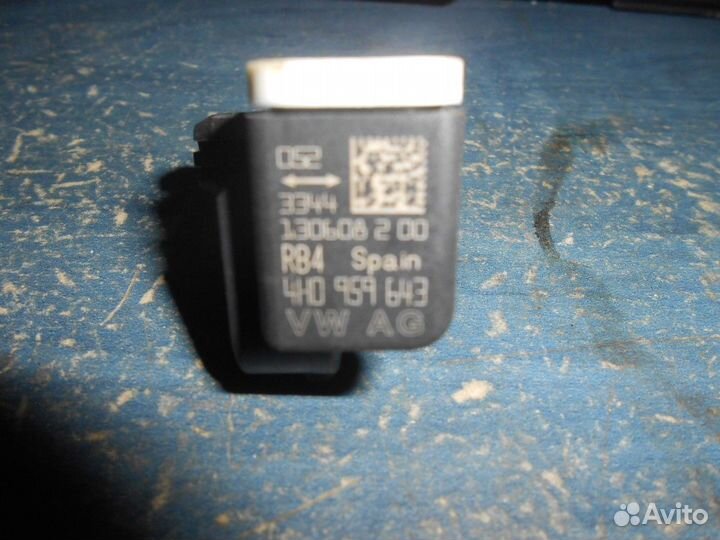 Датчик airbag (Audi A4, Audi A6, Audi A7)