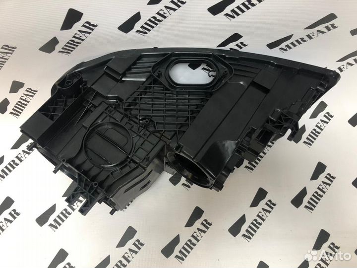 Правый корпус фары Audi A8 D4 4H 2013-2017 Matrix