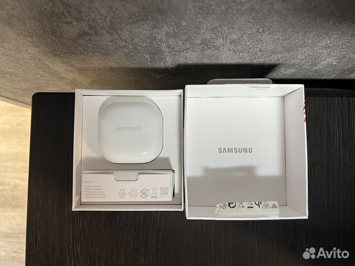 Samsung Galaxy Buds 2 черный