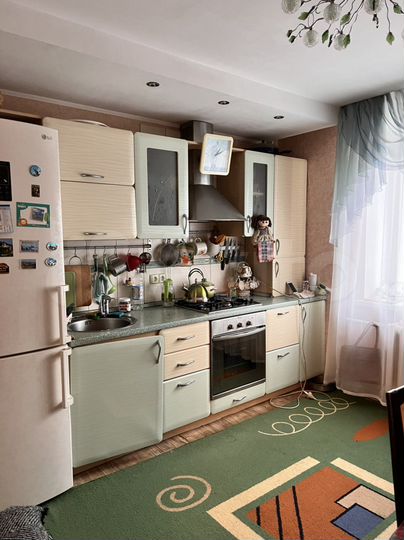 2-к. квартира, 63 м², 2/10 эт.