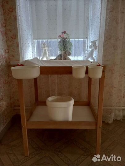 Пеленальный столик