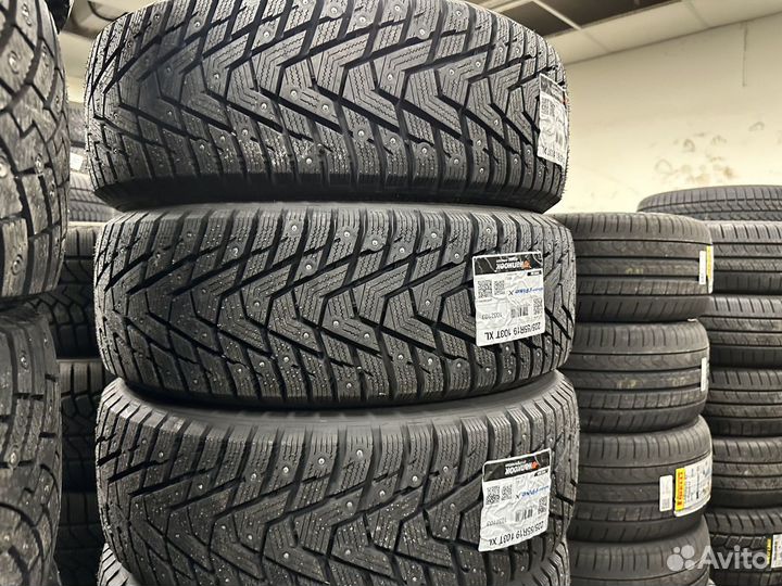 Hankook Winter i'Pike X W429A 225/55 R19 103T