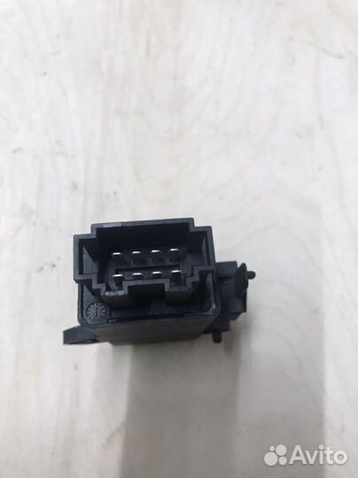 Блок подогрева сидений Passat B7