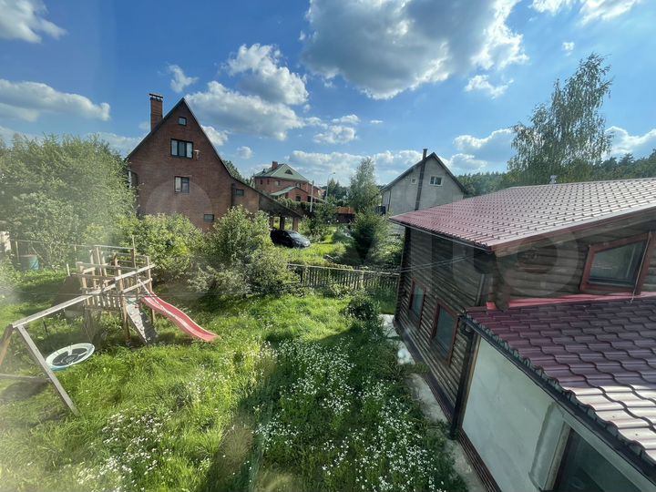 Коттедж 430 м² на участке 14 сот.