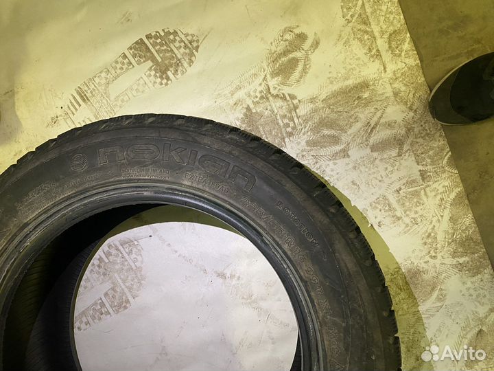 Nokian Tyres Hakkapeliitta 4 225/55 R16 99T