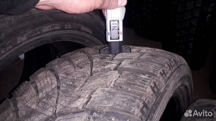 Zeta Antarctica Sport 245/45 R20