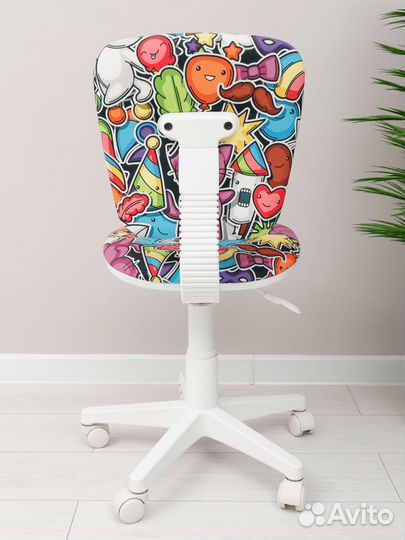 Детское кресло для ребенка