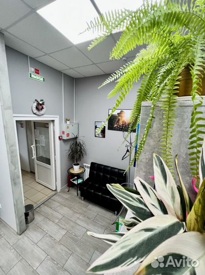 Аренда рабочего места для маникюра и педикюра