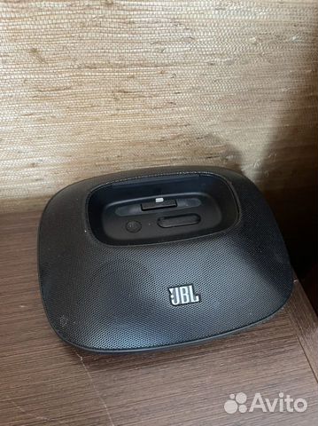 Зарядная станция JBL (iPhone)