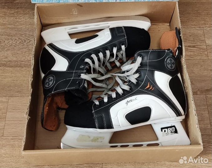 Коньки хоккейные мужские 43 р-р