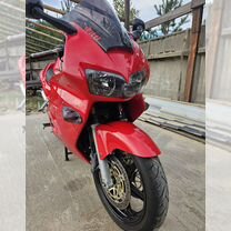 Vfr 800i