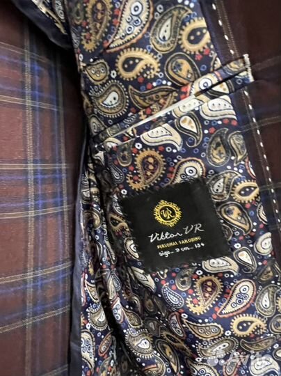 Пиджак для мальчика классический