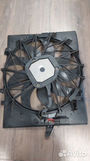 Вентилятор охлаждения радиатора Bmw Е60 Е61 Е63