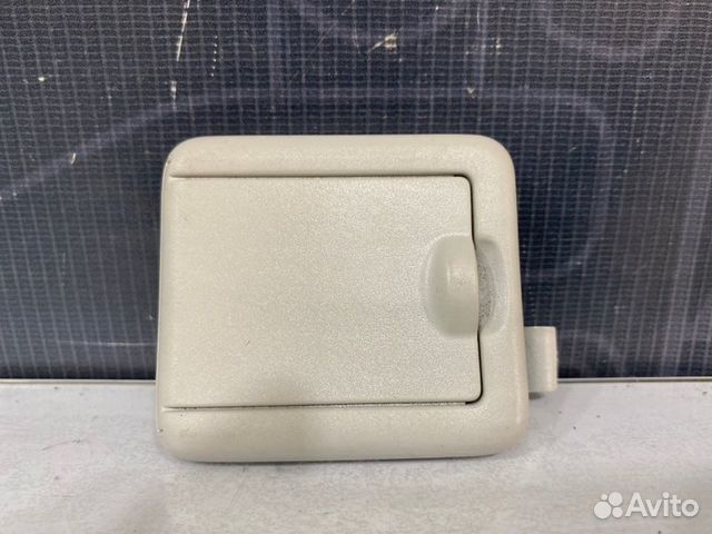 Держатель солнцезащитной шторки Volkswagen Passat