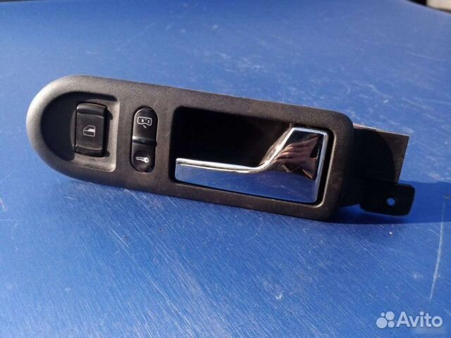 Ручка передняя правая Volkswagen Jetta 4 2001