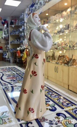 Статуэтка плясунья Даша Дулево