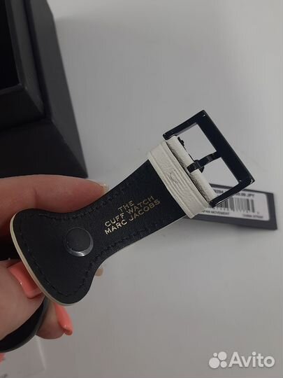 Часы женские Marc Jacobs