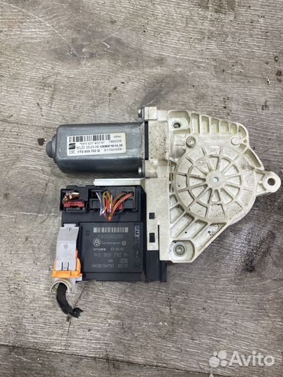 Стеклоподъемник электр. передний правый seat Toled