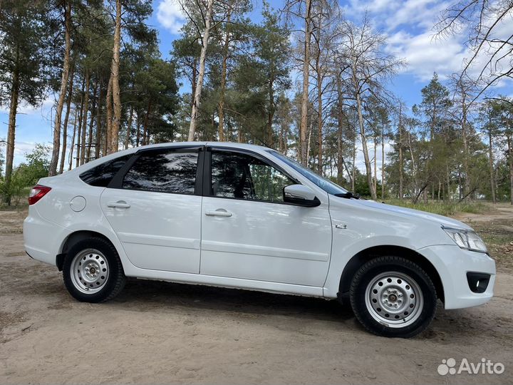 LADA Granta 1.6 МТ, 2015, 127 548 км