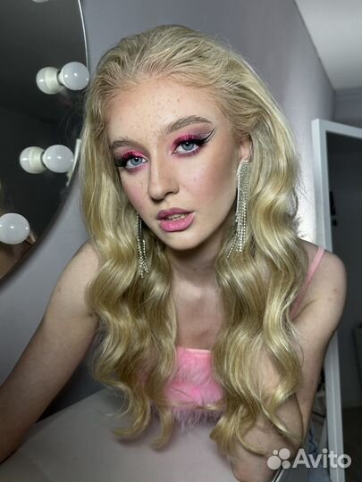 Макияж и прическа