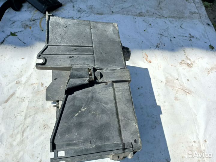 Короб акб Ford Focus