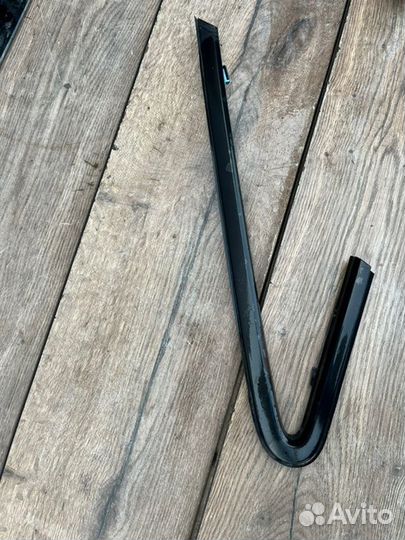 Молдинг форточки передний левый Honda Civic 4D 1.3