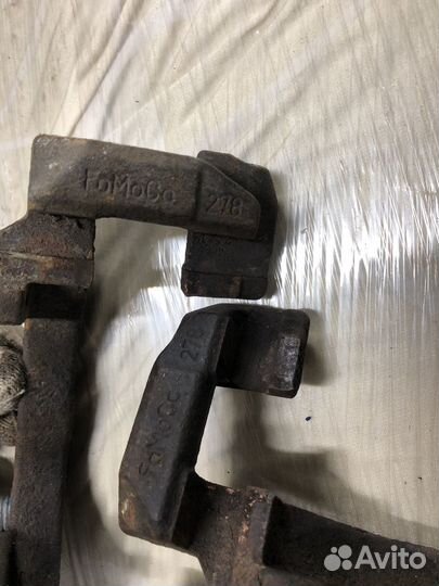 Суппорт передний левый/правый ford focus 3