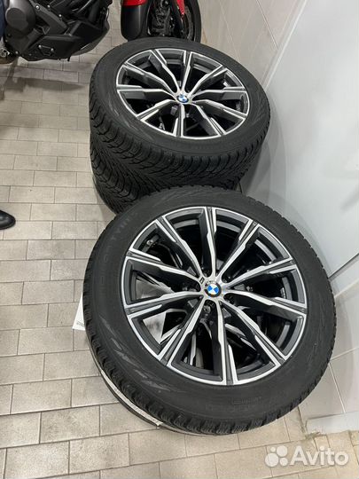 Комплект зимних колес BMW X5 X6 G05 G06 стиль 740M