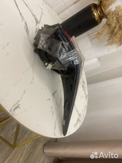 Задний фонарь lexus gs 350 рестайлинг,2017 год