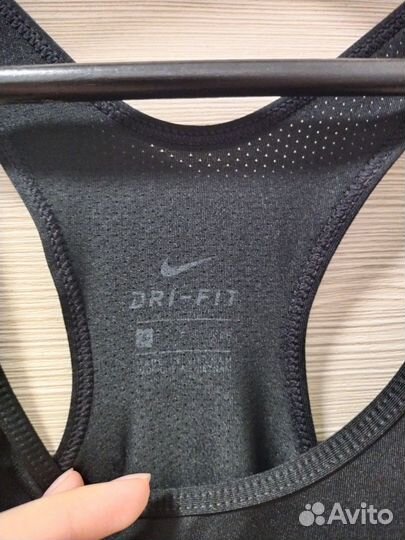 Спортивная майка Nike женская