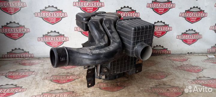 Корпус воздушного фильтра Mitsubishi Fuso Canter