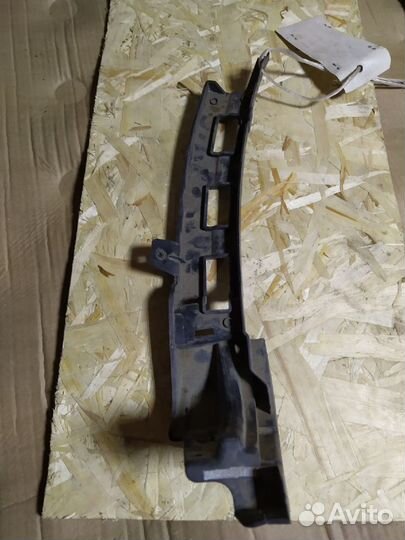 Mercedes benz GLA-class X156 кронштейн пер.бампера