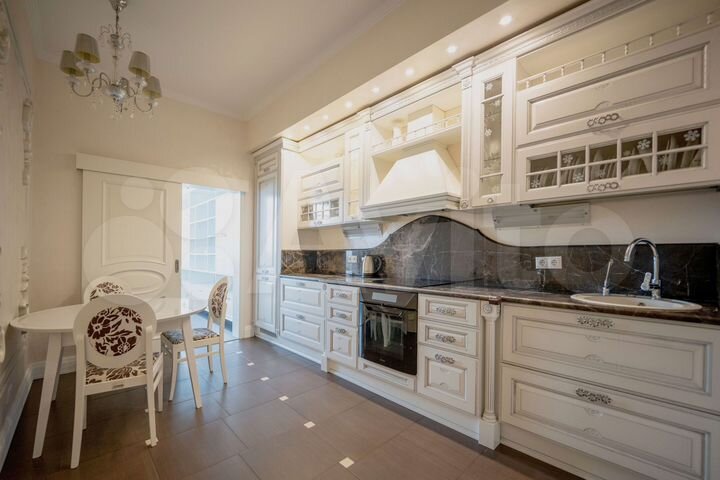 2-к. квартира, 68 м², 3/20 эт.