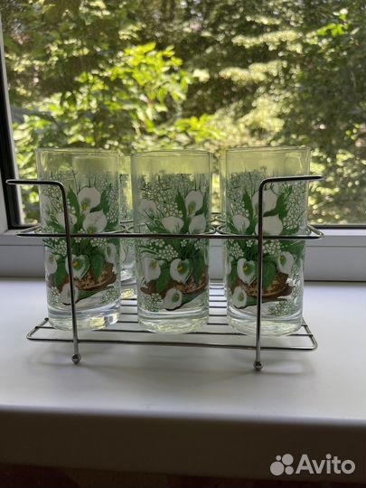 Набор стаканов в подставке