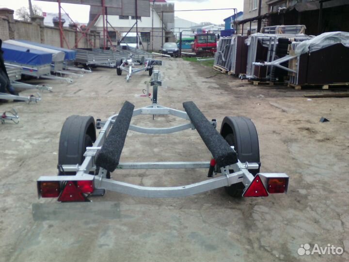 Прицеп для лодок и гидроциклов