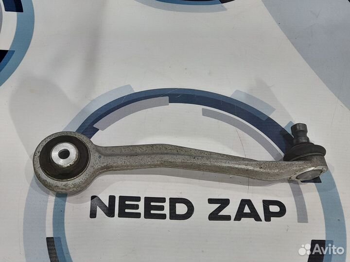 Передний верхний левый рычаг Audi A4 B8