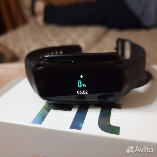 Фитнес браслет samsung Galaxy Fit